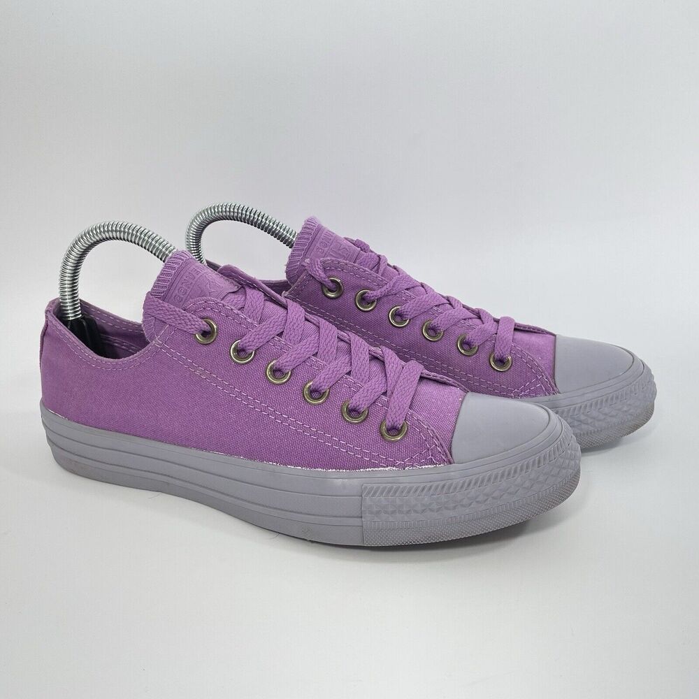 Converse Chuck Taylor All Star OX Dark Orchid Purple Low Sneakers Women's Size 7 - Picture 1 of 9